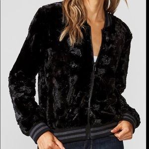 😍BRAND NEW-Bailey 44 Black Faux Fur Bomber Jacket